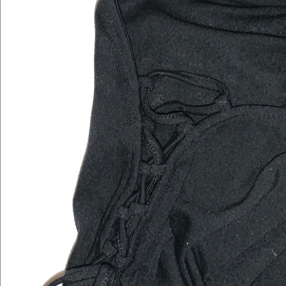 Black Haltered Shirt w Tie Up Sides - Picture 3 of 3